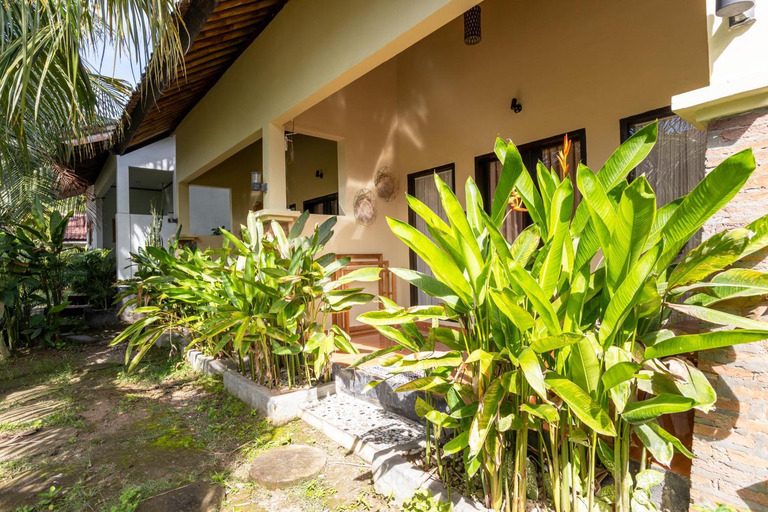 Exterior & Views, Flamboyan homestay, Lombok