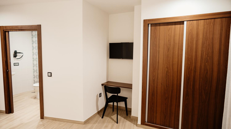 Bedroom 2, Hostal Central Marmolejo, Jaén