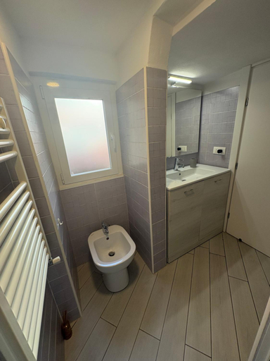 Bathroom 2, b&b La Rosa dei venti, Savona