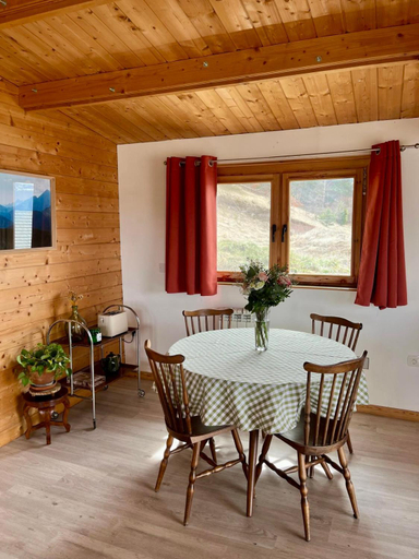 Others 5, Les Chatcureuils, Alpes-de-Haute-Provence