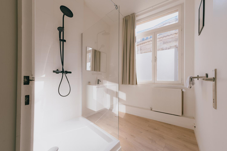 Bathroom 3, Opera Boutique Rooms, Oost-Vlaanderen