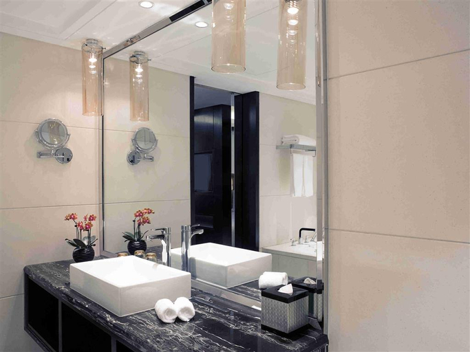 Bathroom, Beijing Oriental Mingyue Hotel, Beijing