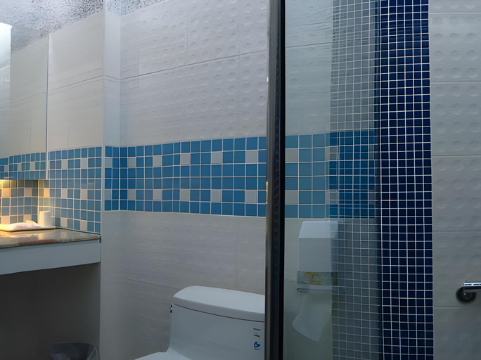 Bathroom 4, Lovestar Lakeside Hotel-Stars Building, Pingtung