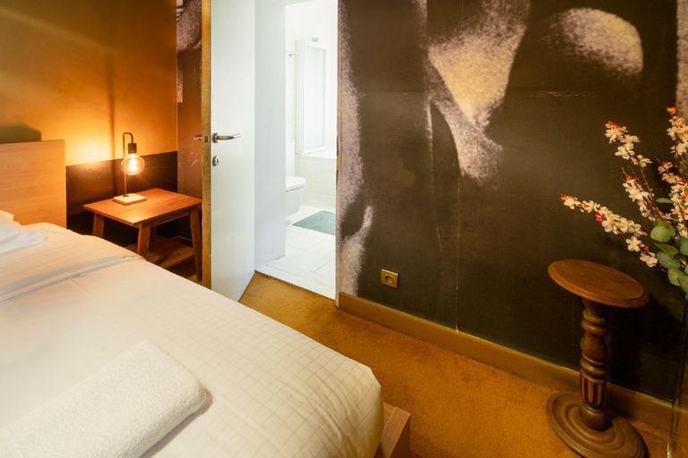 3, 1-bedroom apartment in national residence, Antwerpen