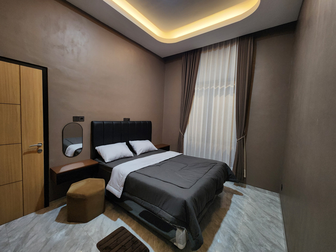 Others 3, PW Villas, Malang