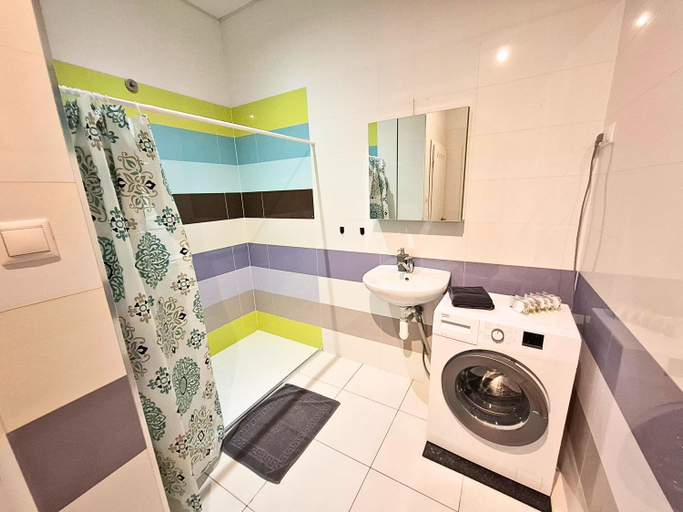 Bathroom 2, Dimael Hostel & Apartments, Bratislava III