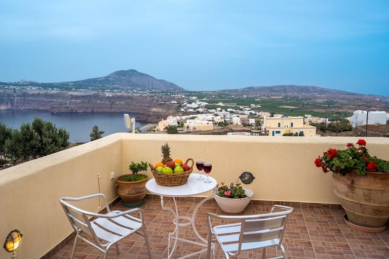 Others, Villa Galinia, South Aegean