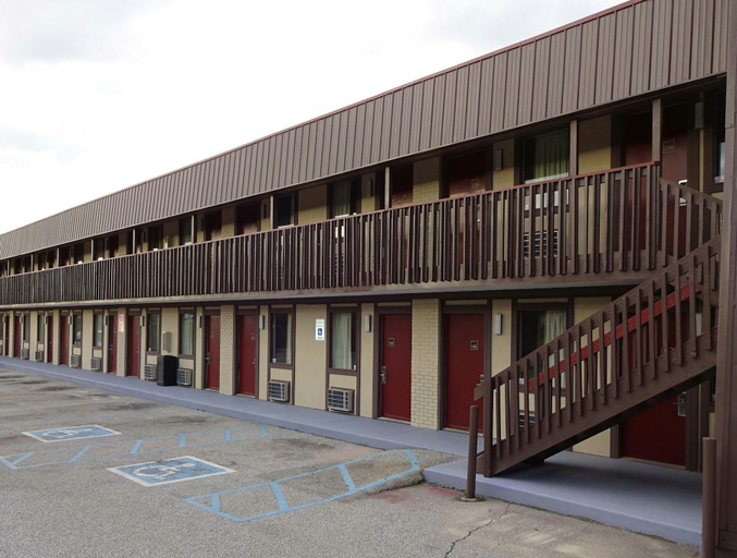Exterior & Views 1, Red Roof Inn Indianapolis - Castleton, Marion