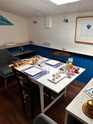 Food & Drinks 4, B&B Unitas Rotterdam, Rotterdam