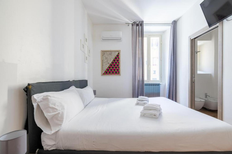 Bedroom 2, Bright Room - Private Bath - Center of Rome, Roma