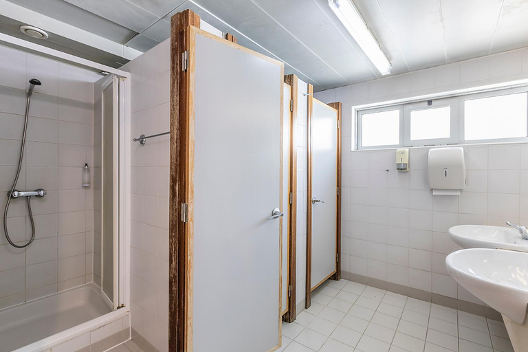 Bathroom 3, HI Foz Coa - Pousada de Juventude, Vila Nova de Foz Côa