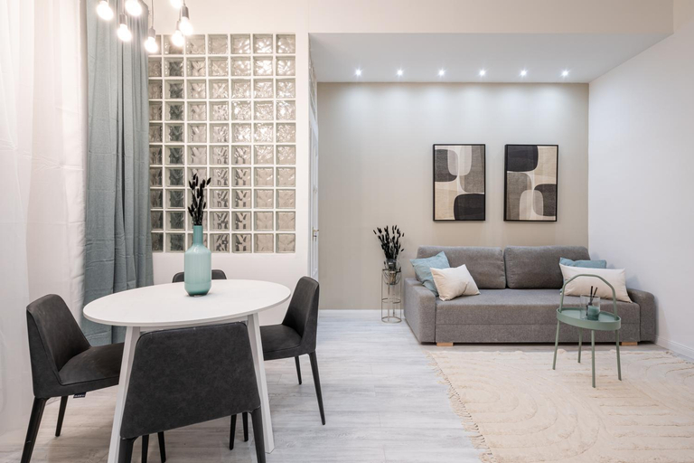 Others 4, KL31 - Urban Escape - Prime Location - Klauzal Square by BQA, Budapesti