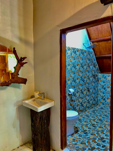 Bathroom 3, Sumatra Thomas Leaf Monkey Guesthouse & Jungle Trek, Langkat