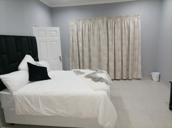 Bedroom 4, Serenity Airb&b Protea Glen, City of Johannesburg
