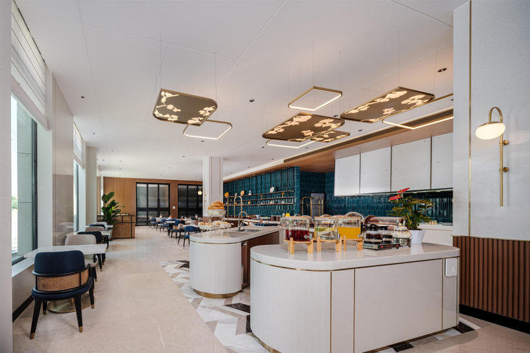 Restaurant 2, Hilton Garden Inn Yanqi Downtown, Bayin'gholin Mongol