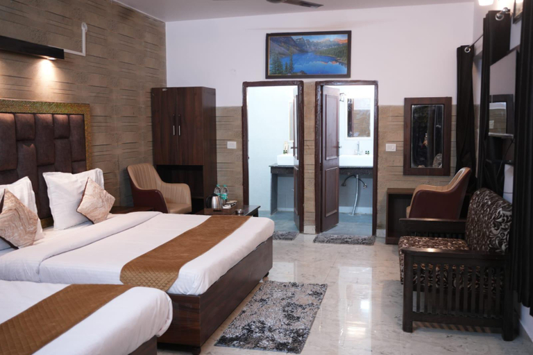 Bedroom 3, NEW ORANGE TREE CLASSIC FALL RESORT MUSSOORIE - IN HOUSE PARKING, Dehradun