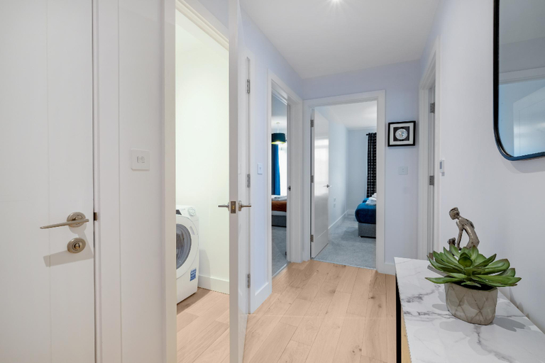 Others 3, Belmore 2 Bedroom Luxury Apts. in Stanmore - 15, London