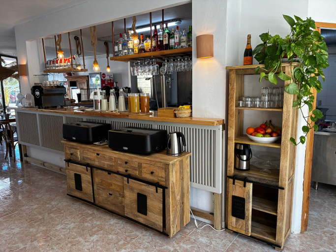 Food & Drinks 4, Atlas Apartments Ibiza, Baleares
