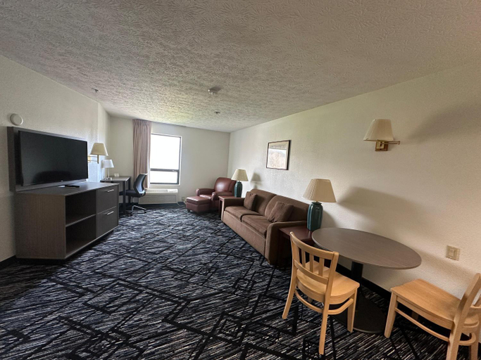 Others 5, Ramada by Wyndham Strasburg Dover, Tuscarawas