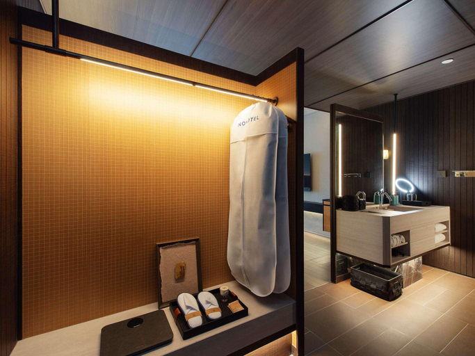 Room 4, Novotel Xiamen International Convention Center, Xiamen