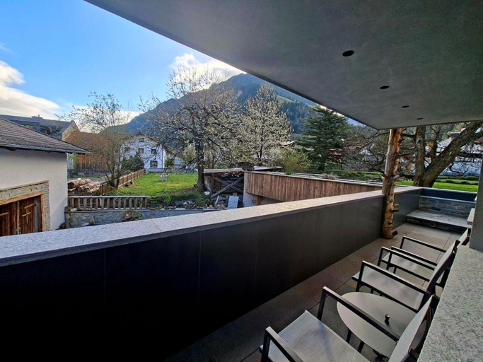 Others 3, Alpenchalet S´Andalr, Landeck
