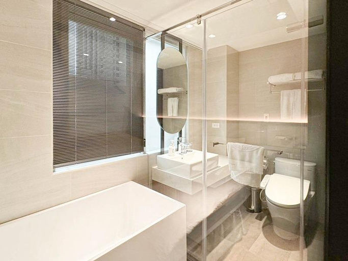 Bathroom 4, Royal Rose Hotel Zhongshan, Taipei City