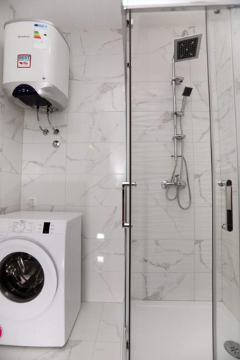 Bathroom 3, Villa Dalmatia, Okrug