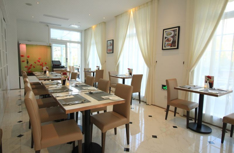 Others 3, Zanzan Hotel