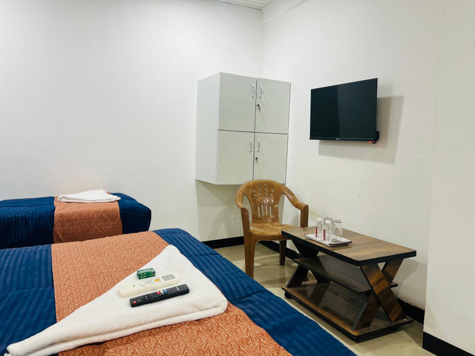 Bedroom 2, Hotel jazz, Mumbai Suburban
