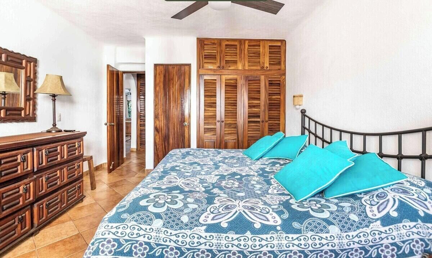 Room 2, Ocean view 2Br Condo-Balcony-Beach-Pool - 610, Puerto Vallarta