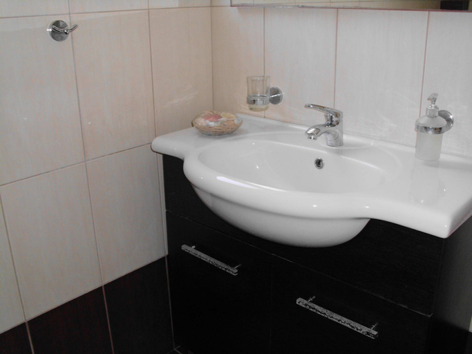 Room 2, Romance Relax, Central Greece