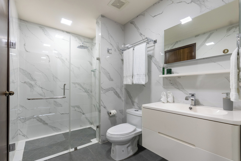Bathroom 3, La Poza, Isla Mujeres