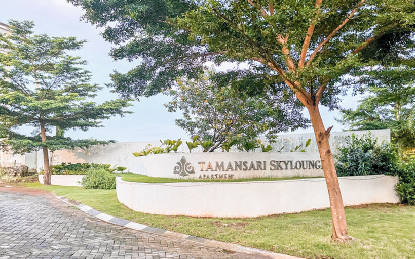 Exterior 5, 2 Pax Comfy Studio at Tamansari Skylounge Makassar Apartment By Travelio, Makassar