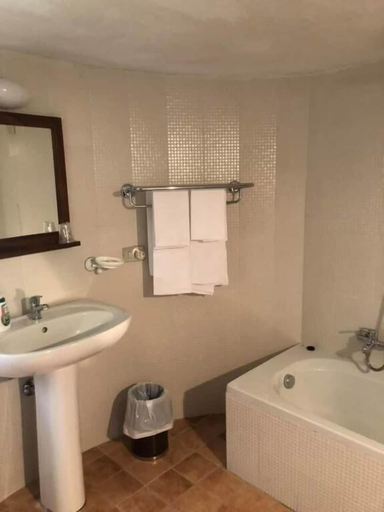 Bathroom 3, Albergo le Casaline, Perugia
