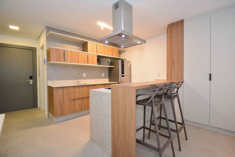 Private kitchen 2, Studio frente a UFSC e HU Viva Trindade, Florianopolis