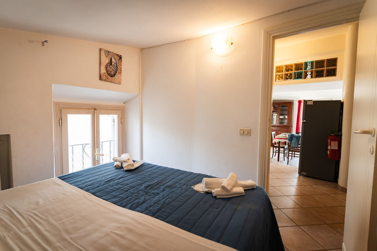 Room 2, Holidaycasa Macca - Confortevole e con Vista Mare, Latina
