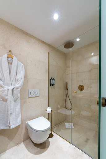Bathroom 5, Hotel Petit Paris, Baleares
