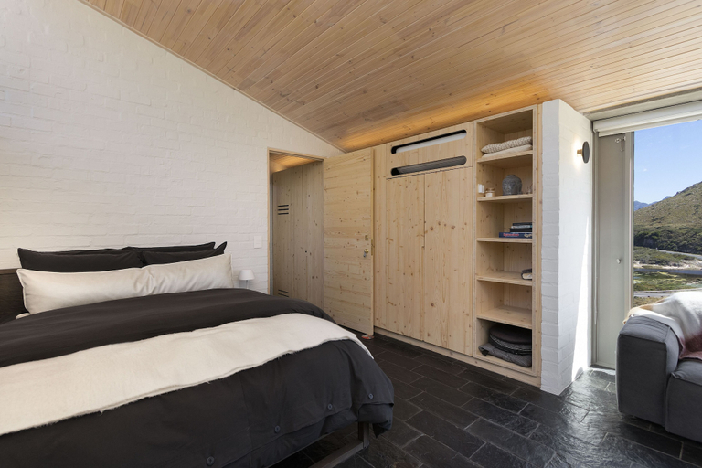 Bedroom 2, Hytte Riverview, Overberg