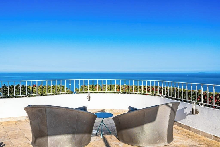 Terrace/patio 5, Cozy Condo With Pool & AC - Family Base Near Beach & Activities, Shared hot tub, Puerto Vallarta