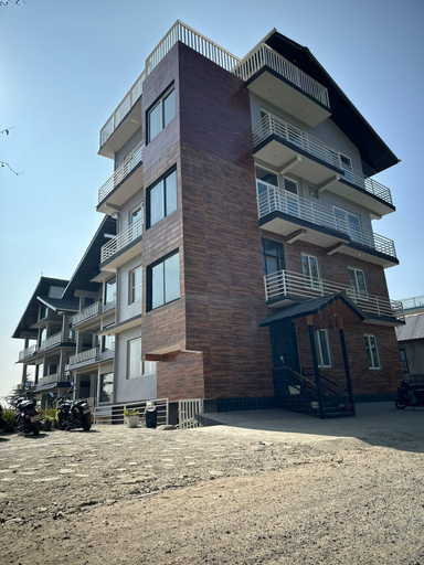 Front of property 2, The Billing Health Resort, Mandi