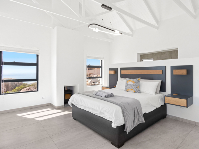 Bedroom 3, Blueberry Villa, West Coast