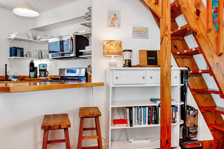 Interior 4, Antilles Beach Cottage, Gulf