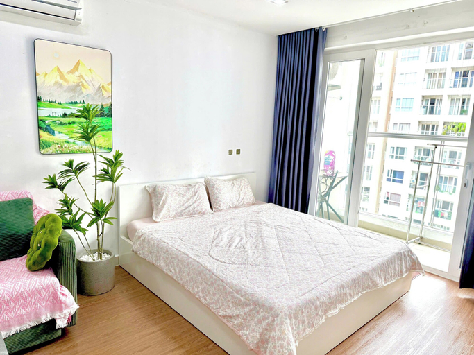 Room 5, SKYHOME 02 GIUONG DOI A11, Tân Bình