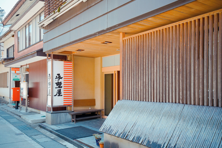 Exterior detail, HIRANOYA, Takayama