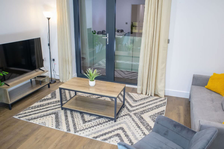 Exterior 3, Seafront Penthouse w/ Balcony Central Brighton, Brighton and Hove