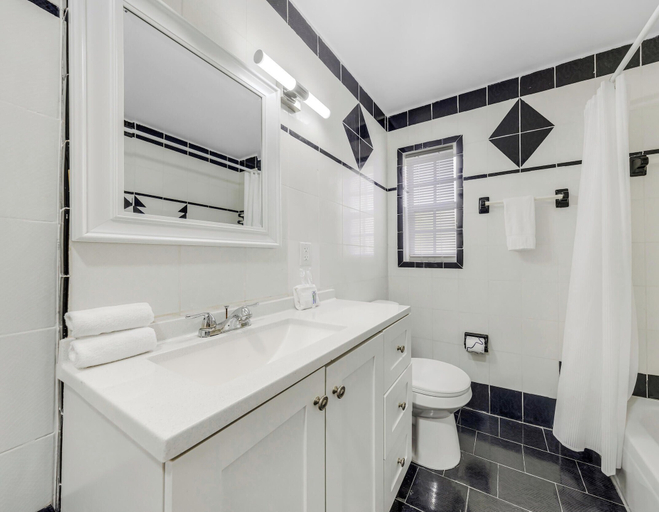 Bathroom 3, Relaxing Studio Near the Beach - Parking, Miami-Dade