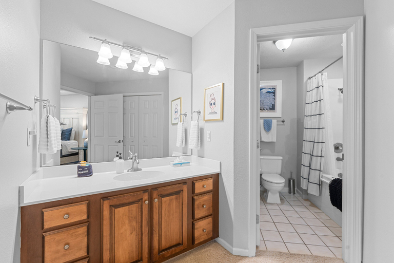 Bathroom 3, Pr66-8 4 Bedroom Condo, Taney