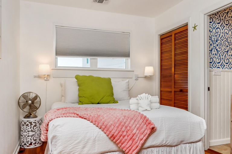 Primary image, Antilles Beach Cottage 2, Gulf