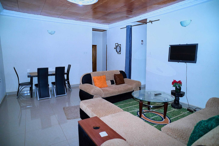 Living area, Kevin's Luxurious Home, Mezam