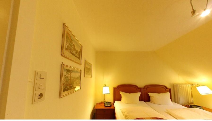 Bedroom 3, Waldhotel Silbermühle, Lippe